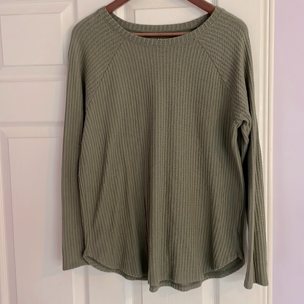 American Eagle sweater women’s size s